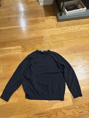 Faherty Men's Crewneck Sweater in Charcoal